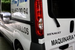 Reparación RENAULT TRAFIC - Carrocerias Larrea